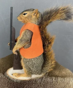 Squirrel Hunter Mount